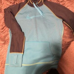 Nike thermafit hooded sweatshirt